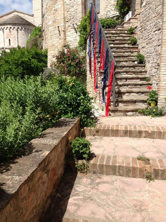 Residenza D'Epoca San Crispino Aparthotel Assisi Exterior photo